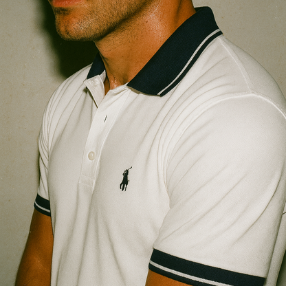 T-shirt Polo Signature – Achetez 1, Obtenez 1 Gratuit